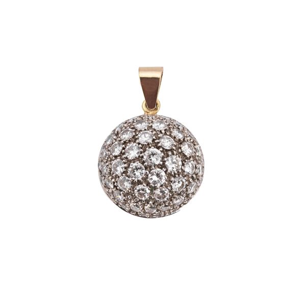 



DIAMOND SEMI-SPHERE PENDANT IN 18KT TWO TONE GOLD 