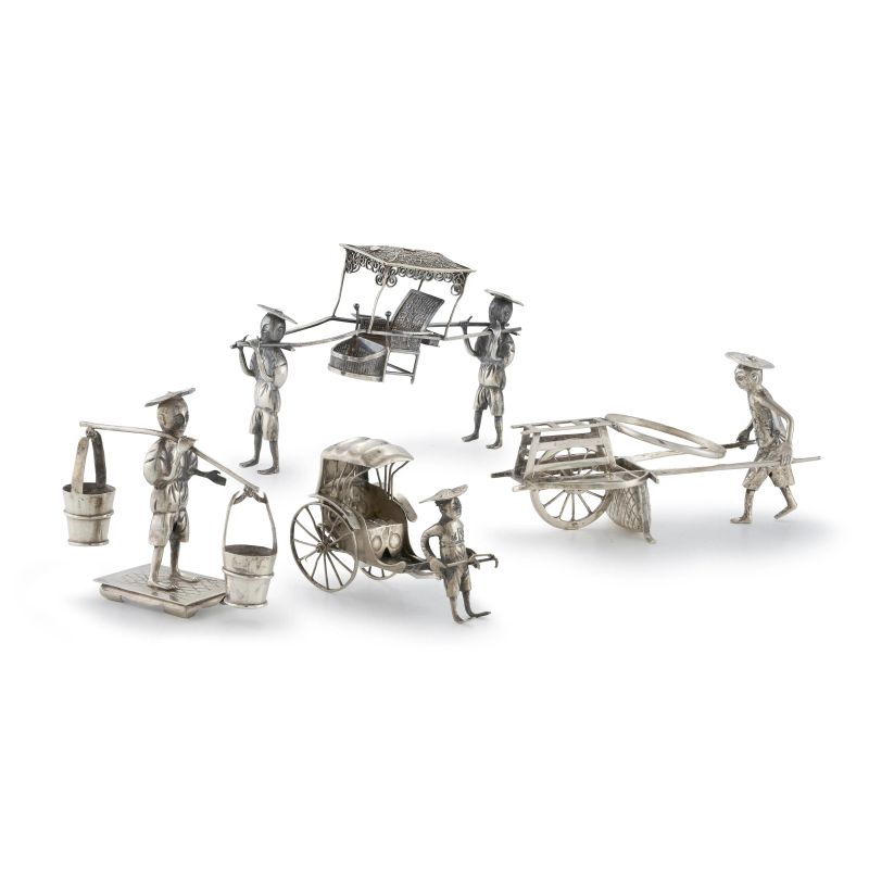 FOUR SILVER MODELS OF CHINESE CHARACTERS WITH CART AND BUCKETS, CHINA, 20TH CENTURY  - Auction Italian and european silvers - Pandolfini Casa d'Aste