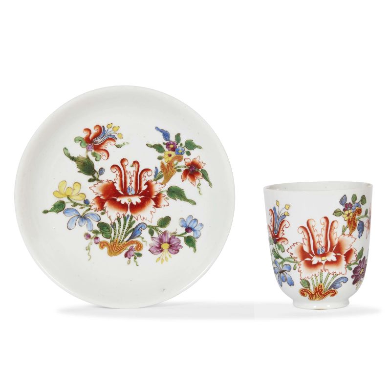 A GINORI CUP WITH SAUCER, DOCCIA, CIRCA 1760  - Auction ONLINE AUCTION | COLLECTABLE CUPS - Pandolfini Casa d'Aste