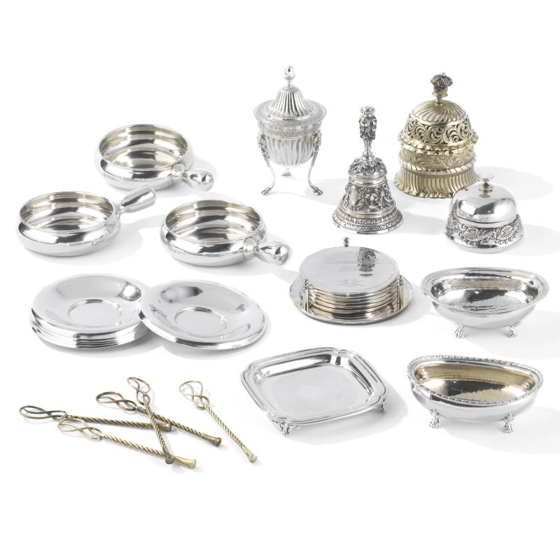 A SILVER SUGAR BOWL, TWO FAVORS, THREE UPSTANDS, 20TH CENTURY AND TABLE AND DESK OBJECTS, 20TH CENTURY  - Auction TIME AUCTION| SILVER - Pandolfini Casa d'Aste