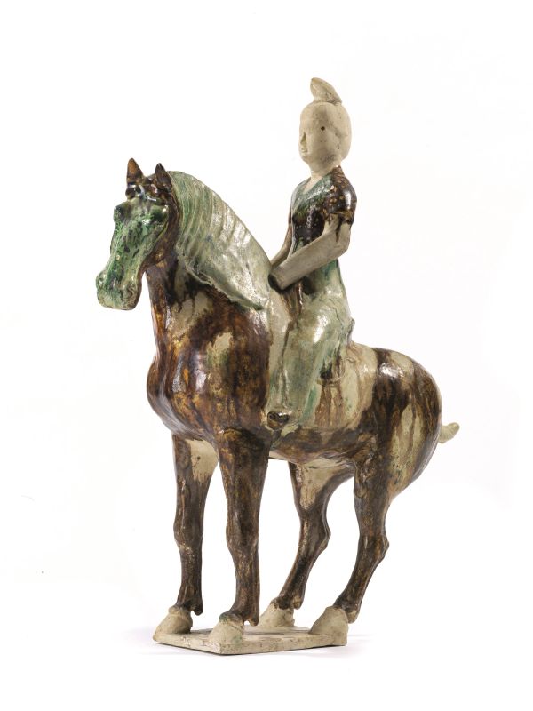 DAMA A CAVALLO, CINA, DINASTIA TANG (608-906)  - Auction Asian Art - Pandolfini Casa d'Aste