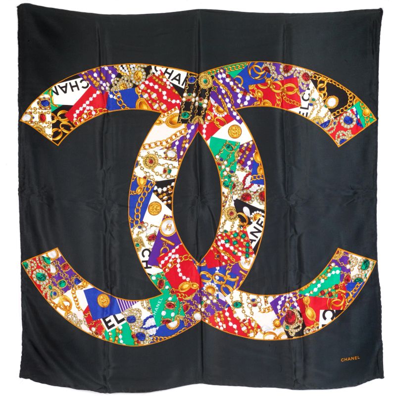 CHANEL FOULARD  - Asta VINTAGE: BORSE E ACCESSORI DI HERMES, LOUIS VUITTON E ALTRE GRANDI MAISON - Pandolfini Casa d'Aste