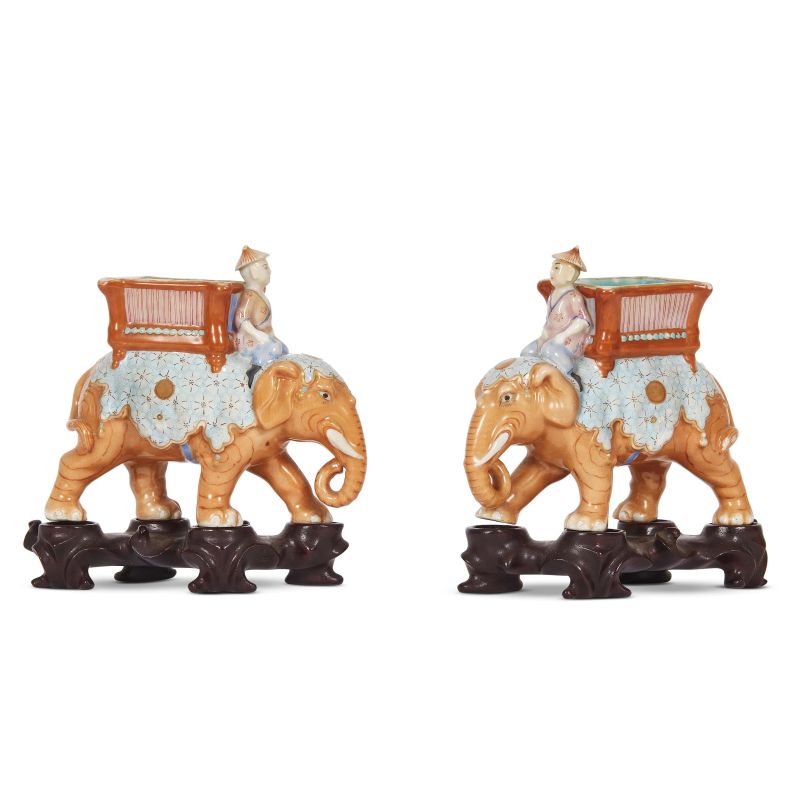 A PAIR OF ELEPHANTS, CHINA, QING DYNASTY, 19TH-20TH CENTURY  - Auction Asian Art  东方艺术 - Pandolfini Casa d'Aste