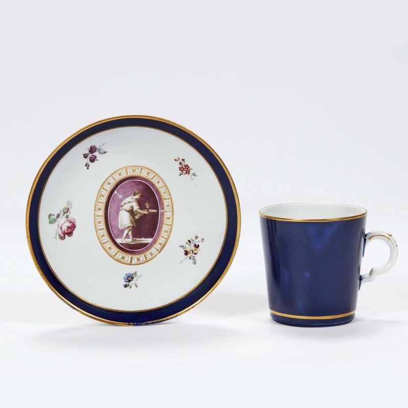 TAZZINA CON PIATTINO, DOCCIA, MANIFATTURA GINORI, SECONDA METÀ SECOLO XVIII  - Auction TIMED AUCTION | A HUNDRED COLLECTABLE CUPS - Pandolfini Casa d'Aste