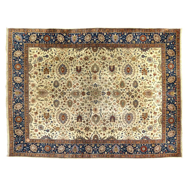 A PERSIAN TABRIZ CARPET, CIRCA 1900  - Auction FURNITURE, OBJECTS OF ART AND SCULPTURES FROM PRIVATE COLLECTIONS - Pandolfini Casa d'Aste