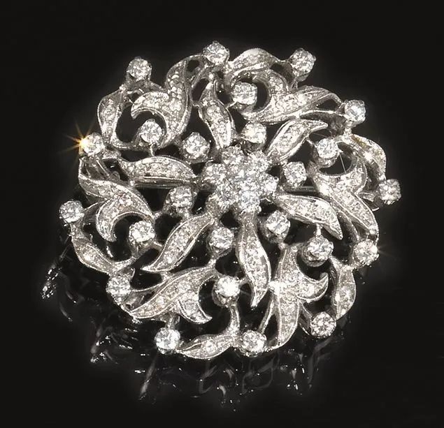 Spilla in oro bianco e diamanti  - Auction Important Jewels and Watches - I - Pandolfini Casa d'Aste