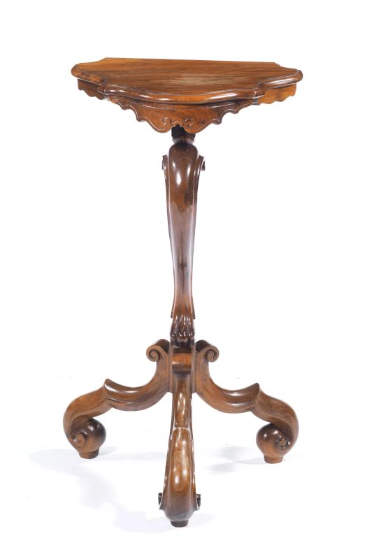      GUERIDON IN STILE VENETO DEL SETTECENTO   - Auction Online Auction | Furniture, Works of Art and Paintings from Veneta propriety - Pandolfini Casa d'Aste