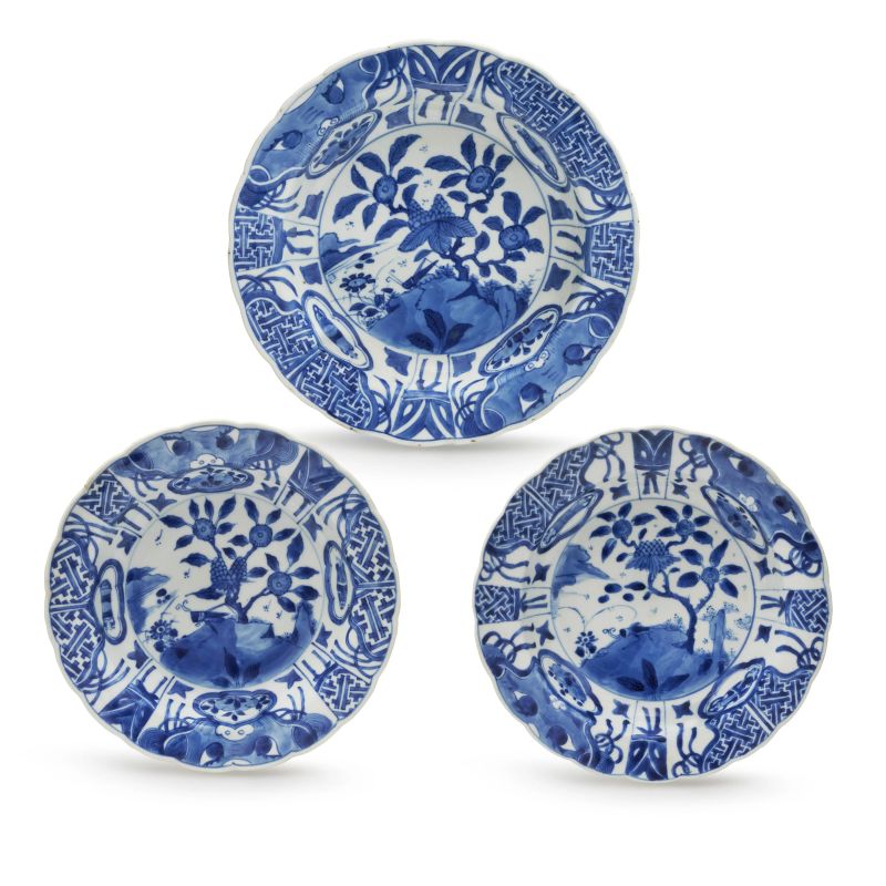 THREE KRAAK DISHES, CHINA, MING PERIOD, 17TH CENTURY  - Auction Asian Art | 东方艺术 - Pandolfini Casa d'Aste