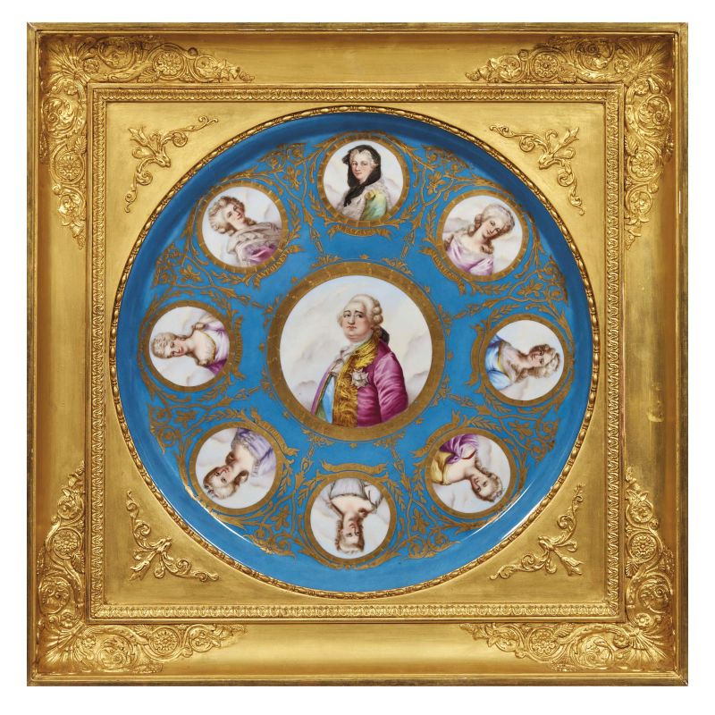 



A LARGE FRENCH DISH WITH FRAME, S&Egrave;VRES, 19TH CENTURY  - Auction INTERNATIONAL FINE ART - Pandolfini Casa d'Aste