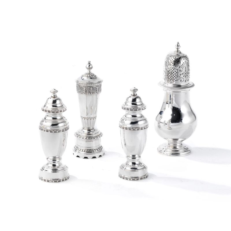 A SILVER SUGAR SPREADER AND THREE SILVER PEPPER MILLS, 20TH CENTURY  - Auction TIME AUCTION| SILVER - Pandolfini Casa d'Aste