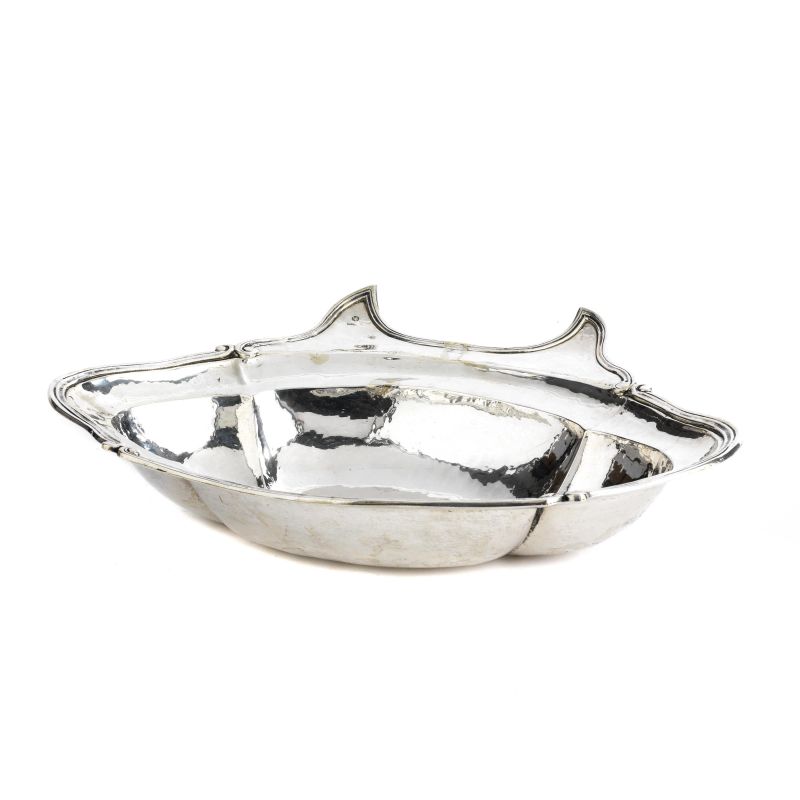 A SILVER BARBER BASIN, CORDOBA, END OF XVIIITH CENTURY, MARK OF F. MARTOS  - Auction ITALIAN AND EUROPEAN SILVER - Pandolfini Casa d'Aste