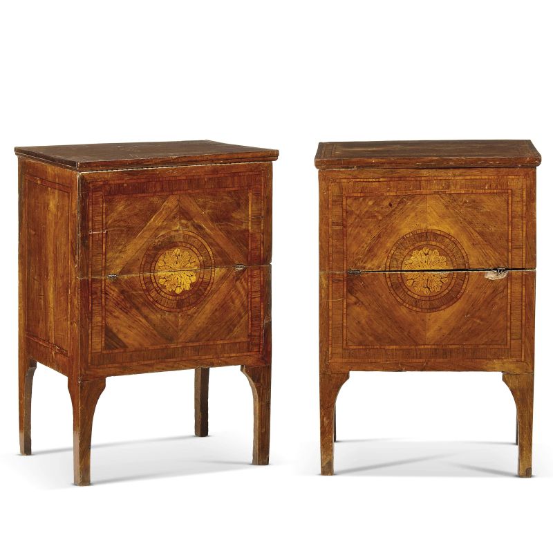 



A PAIR OF NORTHERN ITALY SMALL COMMODE, LATE 18TH CENTURY  - Auction FURNITURE, MAJOLICA AND WORKS OF ART - Pandolfini Casa d'Aste