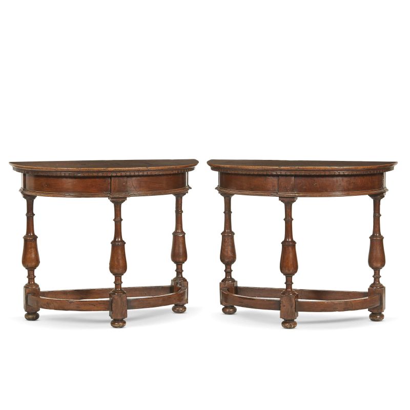 A PAIR OF TUSCAN CONSOLES, LATE 17TH CENTURY  - Auction FURNITURE, OBJECTS OF ART AND SCULPTURES FROM PRIVATE COLLECTIONS - Pandolfini Casa d'Aste