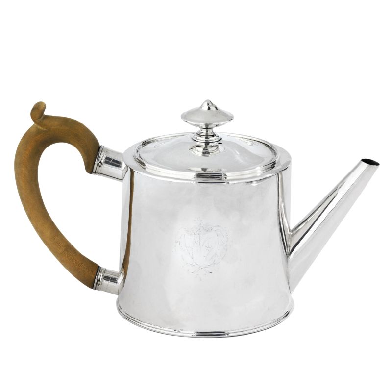 A LITTLE SILVER TEA POT, LONDON, 1772, MARK OF ANDREW FOGELBERG  - Auction ITALIAN AND EUROPEAN SILVER - Pandolfini Casa d'Aste