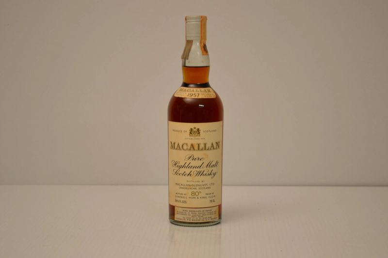 Macallan Pure Highland Malt Scotch Whisky 1957  - Asta Una Straordinaria Selezione di Vini Pregiati da Cantine Italiane - Pandolfini Casa d'Aste