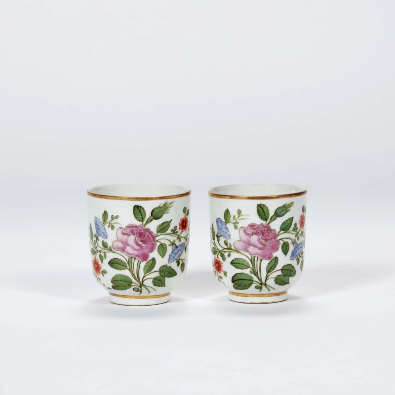 COPPIA DI TAZZINE, DOCCIA, MANIFATTURA GINORI, 1750-1760  - Auction TIMED AUCTION | A HUNDRED COLLECTABLE CUPS - Pandolfini Casa d'Aste