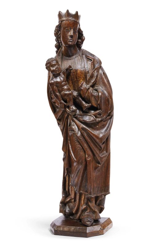 French School, 16th century, Madonna with Child, carved wood, h. 106 cm  - Auction Sculptures and works of art from the middle ages to the 19th century - Pandolfini Casa d'Aste
