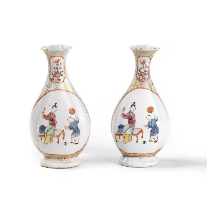 A PAIR OF VASES, CHINA, QING DYNASTY, 18TH CENTURY  - Auction TIMED AUCTION | Asian Art | &#19996;&#26041;&#33402;&#26415; - Pandolfini Casa d'Aste