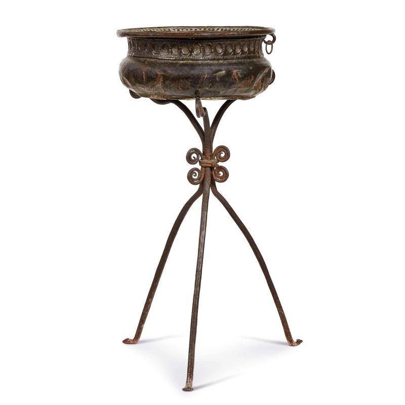 



A CENTRAL ITALY BASIN WITH SUPPORT, 17TH CENTURY   - Auction FURNITURE, WORKS OF ART AND MAJOLICA - Pandolfini Casa d'Aste