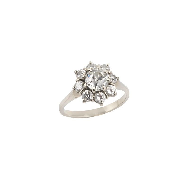 DIAMOND CLUSTER RING IN 18KT WHITE GOLD  - Auction ARCADE |  JEWELS - Pandolfini Casa d'Aste