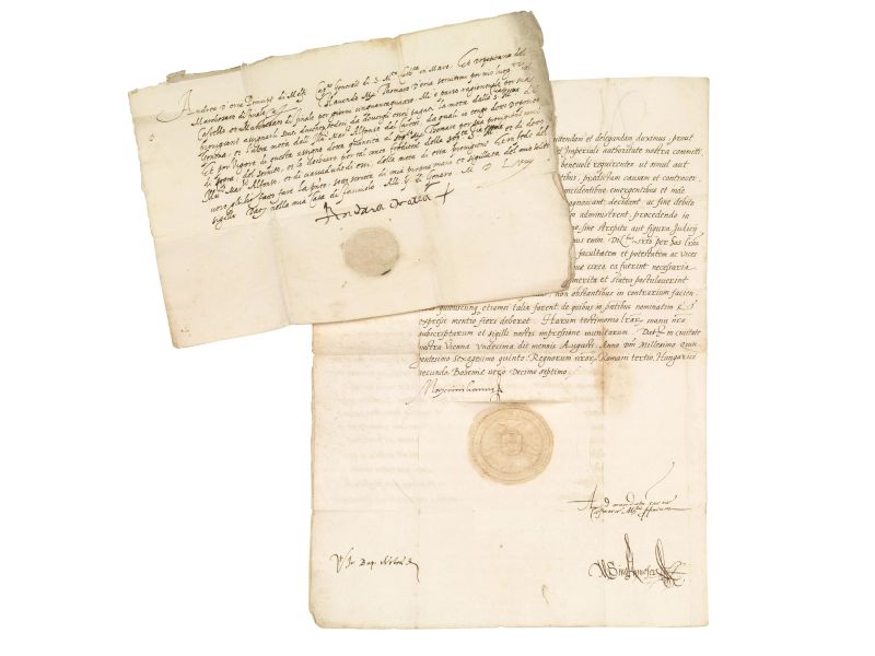 ANDREA DORIA (1466-1560) e MASSIMILIANO II D&rsquo;ASBURGO (1527-1576). Carteggio comprendente una lettera patente con firma autografa e sigillo cartaceo di Andrea Doria, datata &ldquo;Fassolo, 2 gennaio 1558&rdquo; (bifolio in 4to, scritto in italiano in orizzontale al recto della prima carta), ed una dichiarazione di arbitrato dell&rsquo;Imperatore Massimiliano II a Cosimo I de&rsquo; Medici (1519-1574) e a Guglielmo Gonzaga (1538-1587), terzo duca di Mantova, con firma autografa e sigillo cartaceo dell&rsquo;Imperatore, datata Vienna, 11 agosto 1565 (bifolio in folio, scritto in latino al recto e al verso della prima carta). Minime tracce del tempo, per il resto conservazione molto buona.  - Auction Book, manuscripts AND AUTOGRAPHS - Pandolfini Casa d'Aste