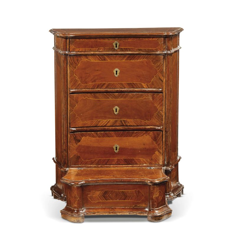 A LOMBARD PRIE-DIEU, 18TH CENTURY  - Auction FURNITURE AND WORKS OF ART FROM PRIVATE COLLECTIONS - Pandolfini Casa d'Aste