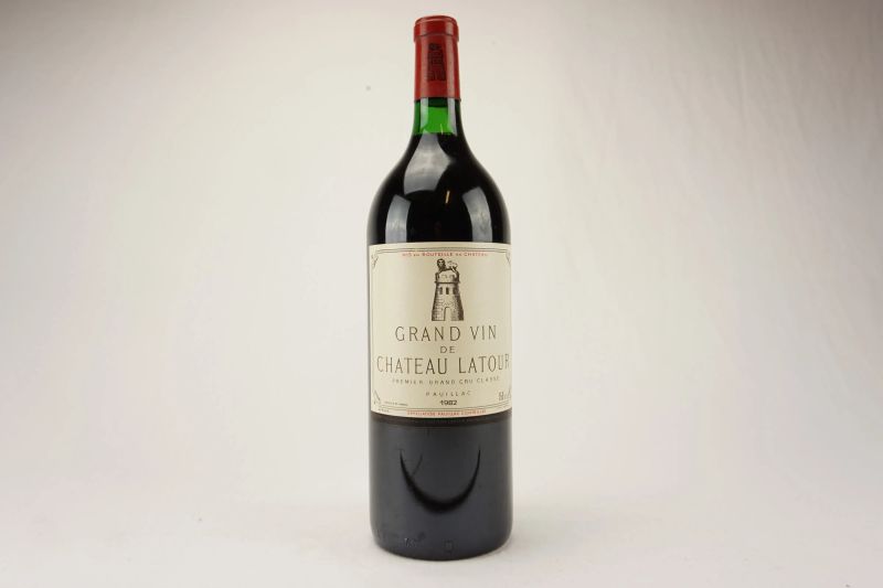      Ch&acirc;teau Latour 1982    - Asta L'Arte del Collezionare - Vini italiani e francesi da cantine selezionate - Pandolfini Casa d'Aste