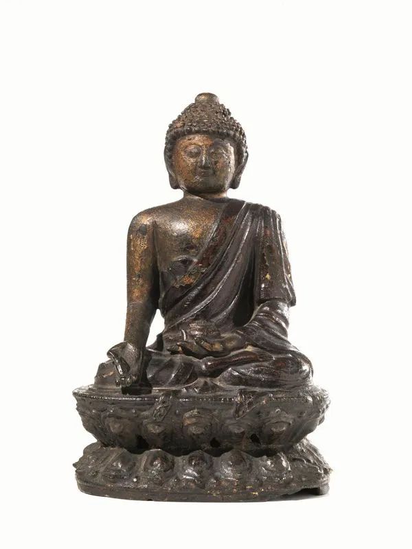 Buddha, Cino - tibetano, Dinastia Ming, sec. XVII, in bronzo laccato alt.&nbsp;  - Asta Arte Orientale - Pandolfini Casa d'Aste