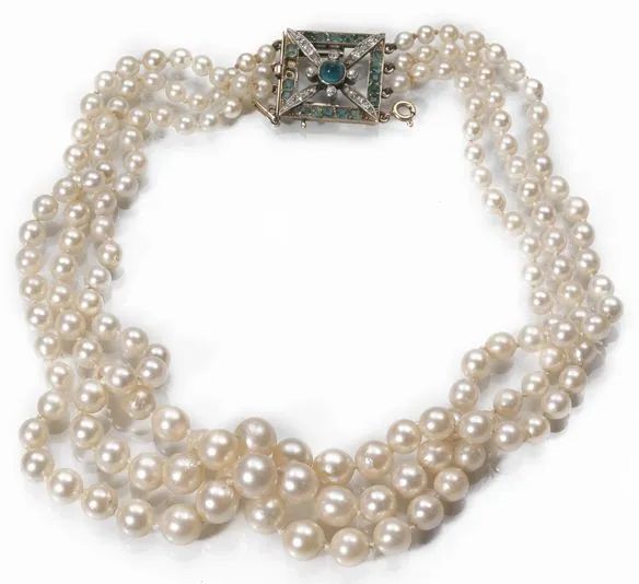 Lunga collana in oro giallo e perle  - Auction Important Jewels and Watches - I - Pandolfini Casa d'Aste