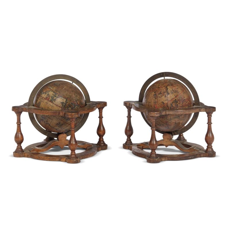 A CELESTIAL GLOBE AND A TERRESTRIAL GLOBE, 19TH CENTURY  - Auction FURNITURE AND WORKS OF ART FROM PRIVATE COLLECTIONS - Pandolfini Casa d'Aste