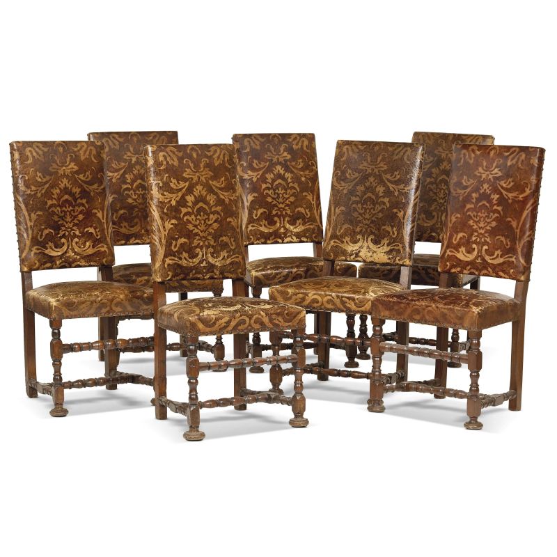 SEVEN LOMBARD CHAIRS , 17TH CENTURY  - Auction FURNITURE AND WORKS OF ART FROM PRIVATE COLLECTIONS - Pandolfini Casa d'Aste