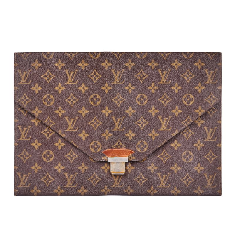 



LOUIS VUITTON PORTADOCUMENTI  - Asta VINTAGE: BORSE E ACCESSORI DI HERMES, LOUIS VUITTON E ALTRE GRANDI MAISON - Pandolfini Casa d'Aste