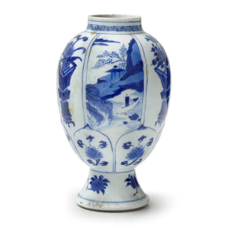 



A BLUE AND WHITE PORCELAIN VASE, CHINA, QING DYNASTY, SEC. XVII-XVIII, KANGXI PERIOD  - Asta Arte Orientale | 东方艺术 - Pandolfini Casa d'Aste