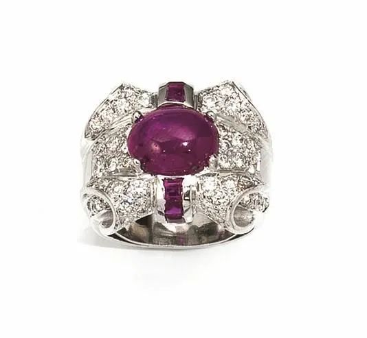 Anello in oro bianco, rubini e diamanti  - Auction Silver, jewels, watches and coins - Pandolfini Casa d'Aste