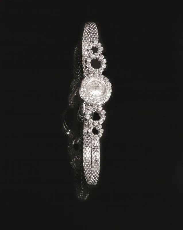 Orologio da polso per signora Hausmann, anni '60,&nbsp; in oro bianco e diamanti  - Asta Importanti Gioielli e Orologi - I - Pandolfini Casa d'Aste