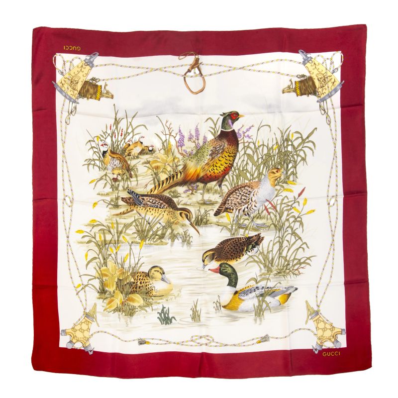 



GUCCI SILK SCARF  - Auction VINTAGE: BAGS AND ACCESSORIES FROM HERMES, LOUIS VUITTON AND OTHER GREAT MAISONS - Pandolfini Casa d'Aste