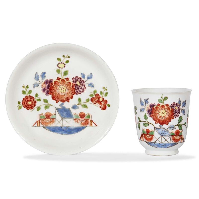 A GINORI CUP WITH SAUCER, DOCCIA, 1755-1760  - Auction ONLINE AUCTION | COLLECTABLE CUPS - Pandolfini Casa d'Aste