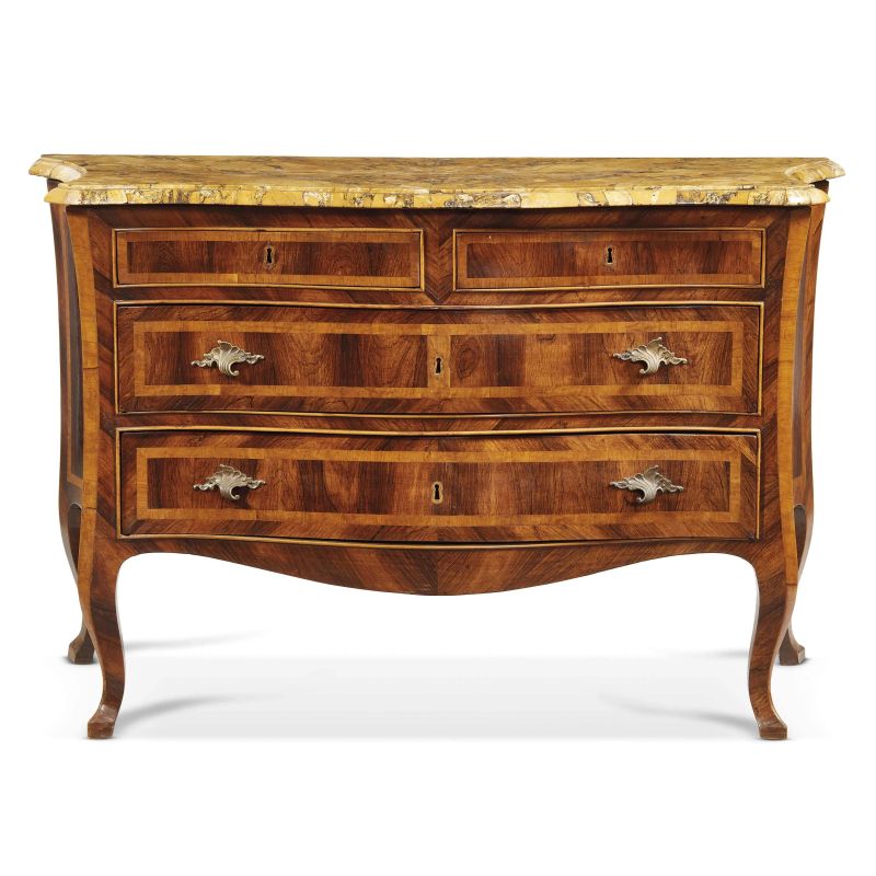 A FLORENTINE COMMODE, 18TH CENTURY  - Auction FURNITURE AND WORKS OF ART FROM PRIVATE COLLECTIONS - Pandolfini Casa d'Aste