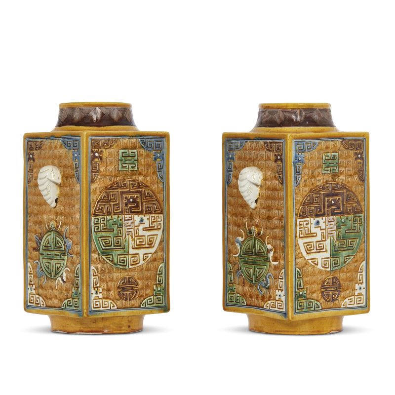 A PAIR OF VASES, CHINA, LATE QING DYNASTY, 19TH-20TH CENTURIES  - Auction Asian Art | &#19996;&#26041;&#33402;&#26415; - Pandolfini Casa d'Aste