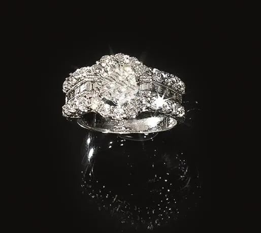 Anello in oro bianco e diamanti  - Auction Silver, jewels, watches and coins - Pandolfini Casa d'Aste