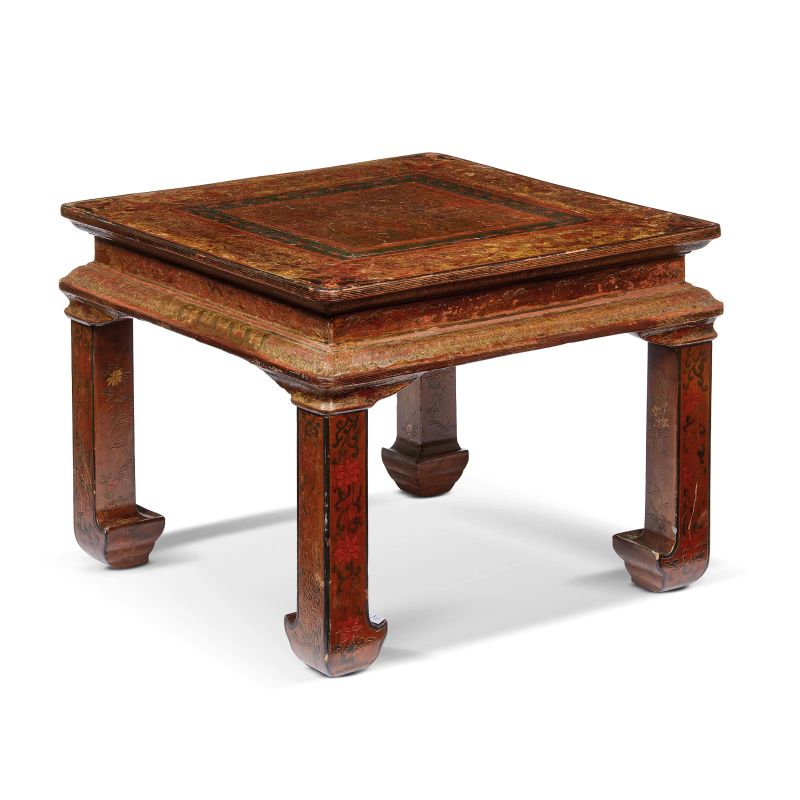 



TAVOLINO, CINA, DINASTIA QING, SEC. XIX   - Auction Asian Art | 东方艺术 - Pandolfini Casa d'Aste