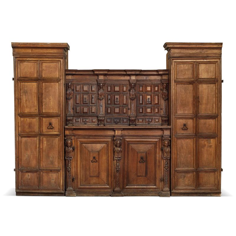 



GRANDE ARREDO DA SACRESTIA, TOSCANA, SECOLI XVI/XVII  - Asta ARREDI, OGGETTI D'ARTE E MAIOLICHE - Pandolfini Casa d'Aste