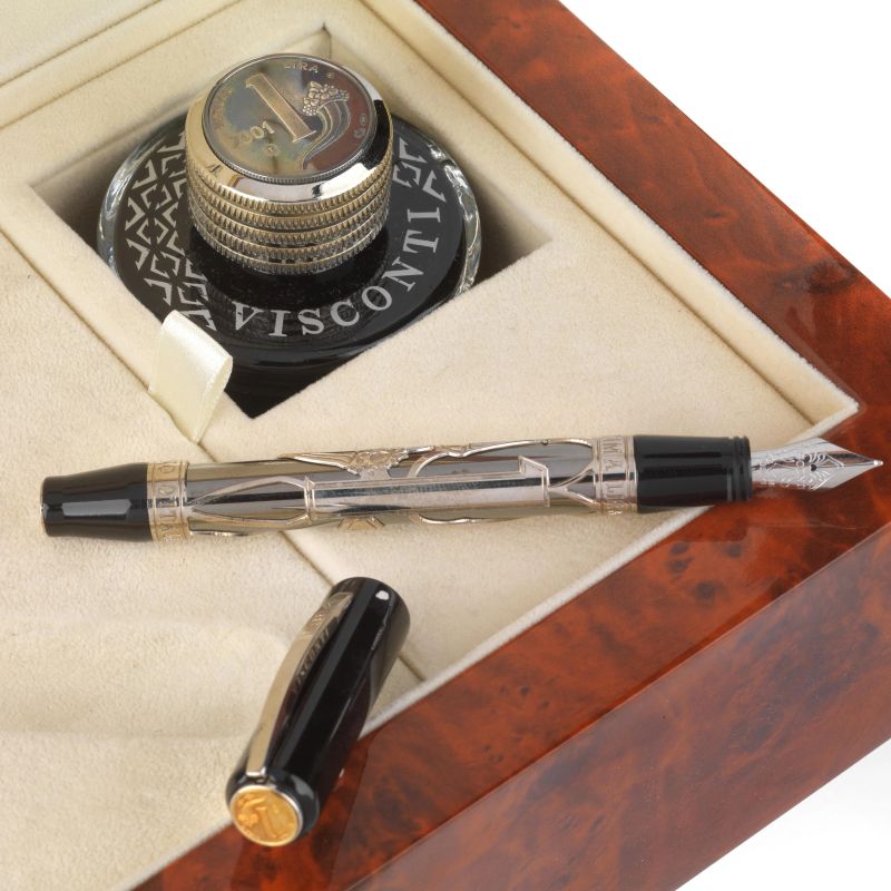 Visconti : VISCONTI &quot;ULTIMA LIRA&quot; EDIZIONE LIMITATA PENNA STILOGRAFICA N. 202/975  - Asta ASTA A TEMPO | OROLOGI E PENNE - Pandolfini Casa d'Aste