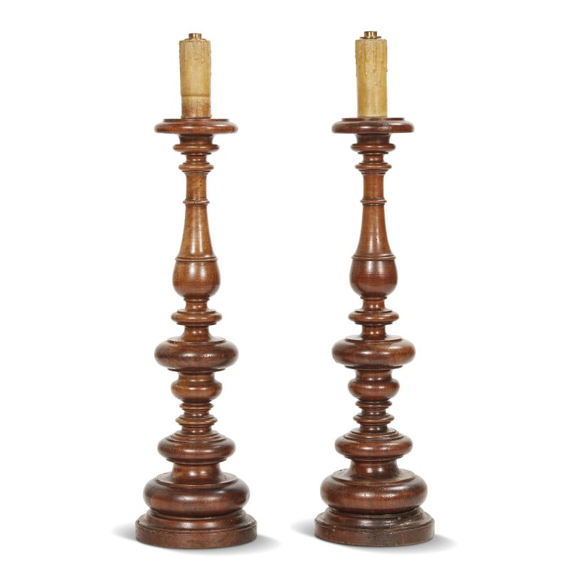 A PAIR OF TUSCAN CANDLEHOLDERS, 17TH CENTURY  - Auction furniture and works of art - Pandolfini Casa d'Aste