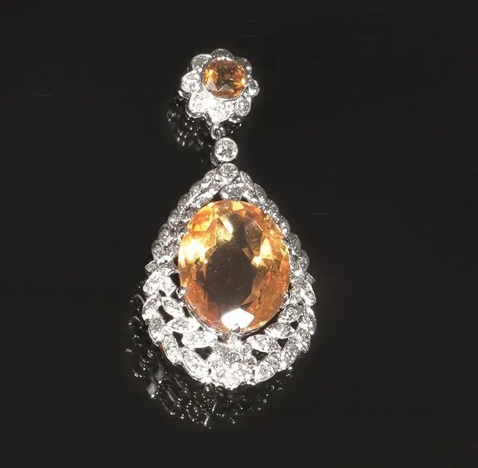 Pendente in oro bianco 14 kt, quarzo citrino&nbsp; e diamanti  - Auction Important Jewels and Watches - I - Pandolfini Casa d'Aste