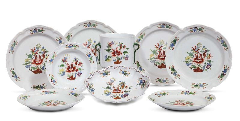     ASSORTIMENTO, DOCCIA, MANIFATTURA GINORI, 1770 CIRCA   - Auction ONLINE AUCTION | Ceramics. Maiolica and Porcelain from 16th to 20th century - Pandolfini Casa d'Aste