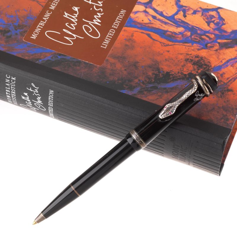 Montblanc : MONTBLANC MEISTERST&Uuml;CK AGATHA CHRISTIE PENNA A SFERA SERIE SCRITTORI EDIZIONE LIMITATA N. 00204/25000 ANNO 1993  - Asta ASTA A TEMPO | OROLOGI E PENNE - Pandolfini Casa d'Aste