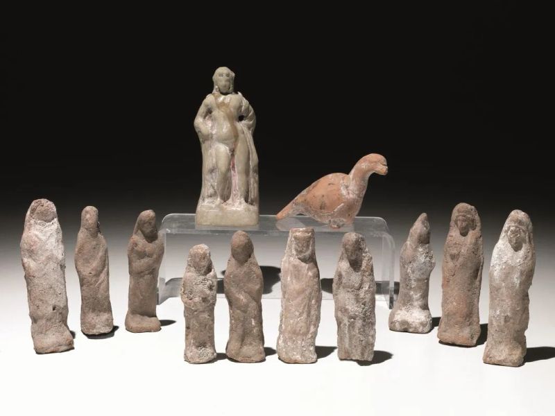 Lotto di dodici statuette votive  - Asta Reperti Archeologici - Pandolfini Casa d'Aste