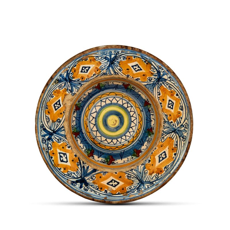 



A DISH, MONTELUPO, CIRCA 1500-1520  - Auction CERAMICS. MAJOLICA AND PORCELAIN FROM THE RENAISSANCE TO THE 18TH CENTURY - Pandolfini Casa d'Aste