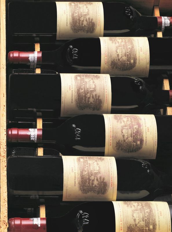 Ch&acirc;teau Lafite Rothschild 1985  - Asta Una Prestigiosa Selezione di Vini e Distillati da Collezioni Private - Pandolfini Casa d'Aste